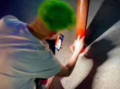 Памятник дорожному ограждению появился в Воронеже