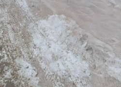 В «квартал красного снега» превратились улицы Семилук в Воронежской области