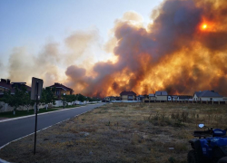Огненный апокалипсис начал сжигать жилые дома под Воронежем