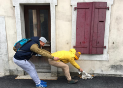 300 гомосексуалистов пожелали строем проводить год Петуха в Воронежской области