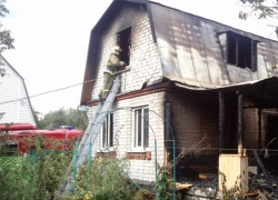 93-летний пенсионер погиб во время пожара на даче под Воронежем
