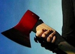 В центре Воронежа мужчину избили топором и кастрюлей