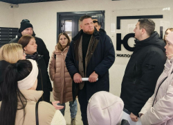 «Нам по-прежнему негде жить»: новое обещание дали жителям воронежского дома, разрушенного после атаки