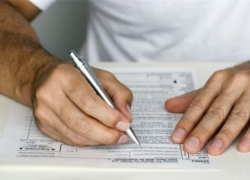 Начальника управления ЖКХ Воронежа, утаившего в декларации участок и лодку, могут уволить?