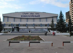 В Воронеже на участке возле СК Юбилейный избирателям предлагали деньги