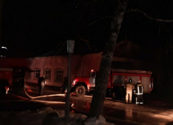 Крыша санаторного здания рухнула после пожара в Воронежской области 