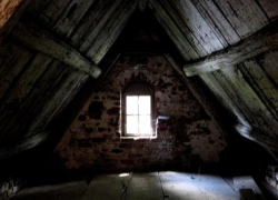 Убивший отца и мать воронежец три дня жил с их трупами