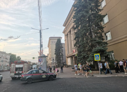 Здание телеграфа в центре Воронежа окружили спецслужбы с собаками