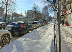 Куда жаловаться на заваленные снегом платные парковки в Воронеже