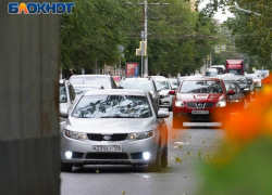 Москвичи, куряне, липчане: стал известен полный список регионов, обогнавших Воронеж по доступности бензина 