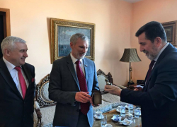 Воронежцы «Родины» встретились с послом Сербии