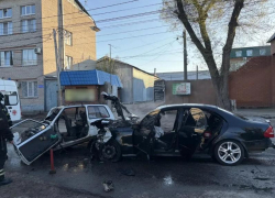 Mercedes, вылетевший на встречную полосу, погубил пенсионера на ВАЗе в Воронеже