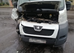 Лихач-рецидивист за 5 минут устроил две жестких аварии на дорогах Воронежа