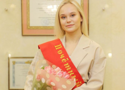 Победу на Кубке России одержала воронежская красавица-гимнастка Ангелина Мельникова