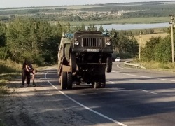 Воронежцы сравнили вставший на дыбы грузовик с Оптимусом Праймом