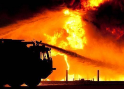 Благодаря добровольцам МЧС удалось спасти человека и 1,5 млн рублей