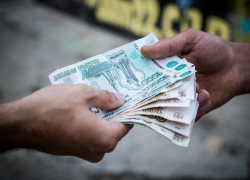 Сколько воронежцев получают более 200 тыс рублей в месяц 