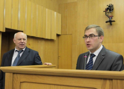 Сформированный в «молодежных игрищах» депутат Зубков прокачался от «Жигулей» до «Ниссана»