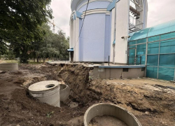 Устраняли провал, а заменили участок коллектора: как воронежские водоканальщики справились с аварией у храма в Коминтерновском районе