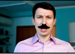 Первый вице-мэр Воронежа Геннадий Чернушкин снялся в смешном ролике к 8 Марта (ВИДЕО)