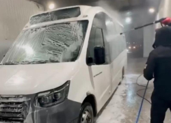 Как воронежские автобусы готовят к выходу на линию, показали на видео