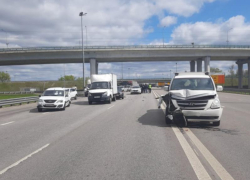 Фото массового ДТП на Левом берегу Воронежа опубликовала полиция 