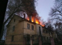 Воронежцы считают, что дом на Ленинградской сожгли намеренно 