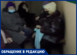 «Ютятся в узком коридоре»: воронежцы показали, как принимают в соцзащите