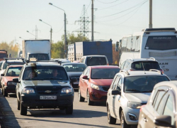 Повышение утильсбора не вызовет подорожания российских легковушек, заявил министр промышленности и торговли Антон Алиханов 
