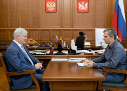 Гусев встретился с блогером, который разносил Новый год за 65 млн рублей в Воронеже