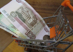 Налетчик с пистолетом прорвался в дом к воронежцу и украл у него 550 рублей