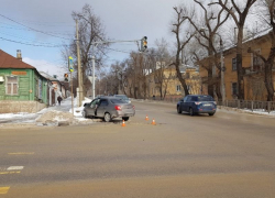 Опубликовано фото жесткого ДТП с тремя пострадавшими на перекрестке в Воронеже