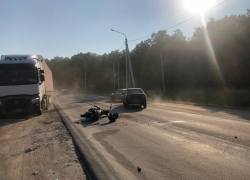Двое воронежцев на мотоцикле попали в больницу после столкновения с ВАЗом