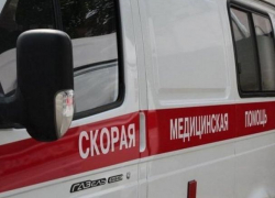 В Воронеже водитель Hyundai попал в больницу после столкновения с деревом