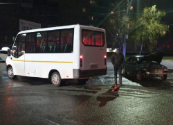 Женщина и девушка пострадали в ДТП с маршруткой в Воронеже