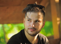 Спасать медиа-политику Александра Гусева привлекают редактора-метросексуала