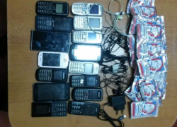 Воронежец пытался забросить в колонию дрожжи и 15 мобильников
