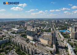 Попадавшая под уголовное дело компания обновит остановки для метробуса в Воронеже