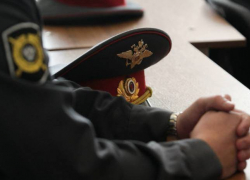 Воронежец избил жену и приехавшего на помощь полицейского 