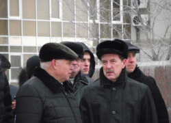 Воронежский губернатор Алексей Гордеев теряет доверие общественности