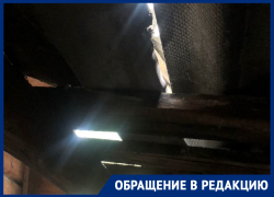 Осенний дождь топит пятиэтажку через дырявую крышу в центре Воронежа 