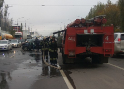 Из-за ДТП с фурой часть Вогрэсовского моста Воронежа встала в пробке