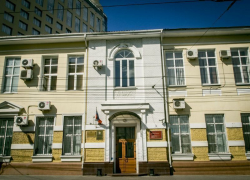  Ночью в центре Воронежа пьяный мужчина изрезал ножом свою сожительницу