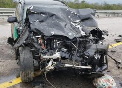 Nissan столкнулcя с BMW на трассе М-4 "Дон" – пострадали три человека