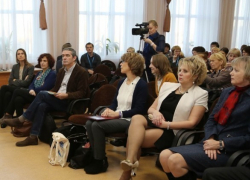 Надежда Савицкая поразила французскую делагацию откровенным нарядом