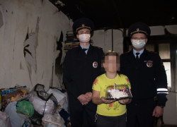 Полицейские героически спасли жизнь бабушке и двум детям в Воронеже