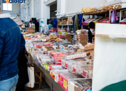 Разбойница с газовым баллоном ограбила воронежский супермаркет и попала под суд