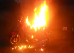 Житель Воронежской области сжег мотоцикл знакомого за небольшой денежный долг