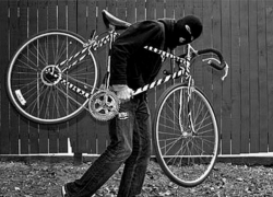 Уроженец Киргизии украл велосипед у 74-летней воронежской пенсионерки 