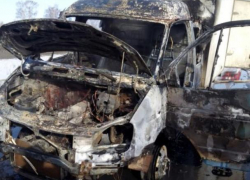 В Воронеже выясняют, почему рано утром сгорела «Газель»